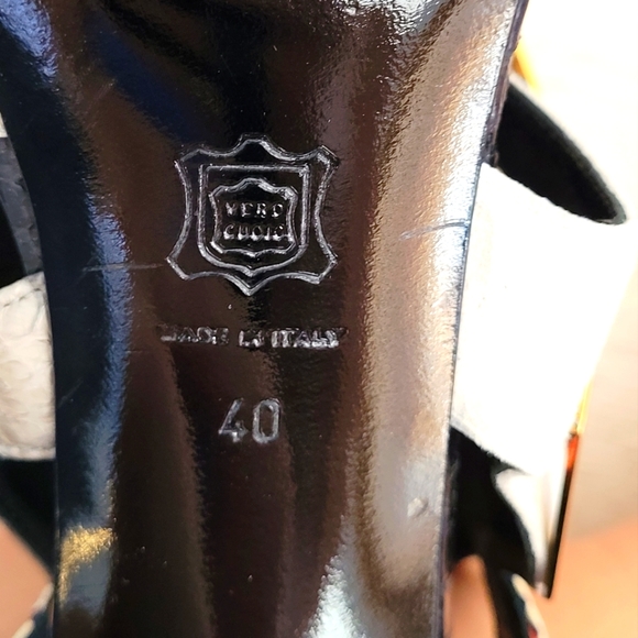 Pierre Hardy Golden Buckle Heels 👠 👠 👠 - Picture 9 of 15